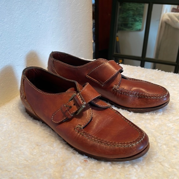 Gorgeous leather warm brown vintage Dark Academia Cole Haan buckle loafers 7.5 - Picture 1 of 6